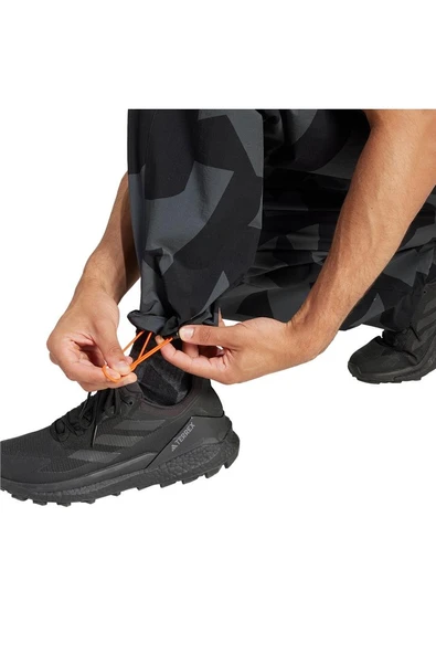 adidas Erkek  Siyah  PANTOLON CARGO AOP PANTS JF3716 - 10