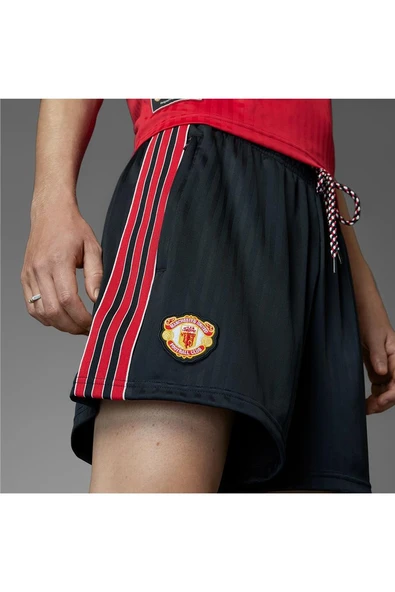 adidas Erkek  Siyah  SHORTS (1/2) MUFC ICON SHO JF0356 - 12