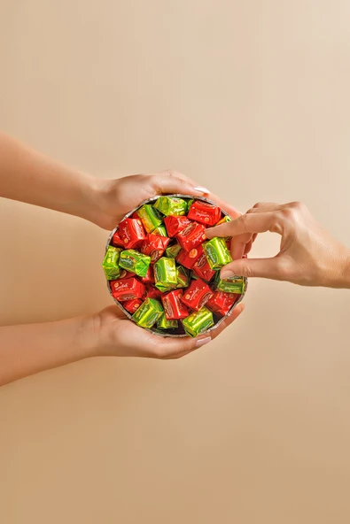 Beyoğlu Fındık Yağmuru Bayramlık Çikolata 350 Gr. - 2