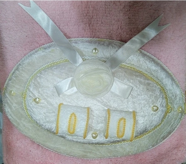 Söz Nişan Tepsisi Ahşap kadife kaplama yüzüklük oval beyaz/ gold