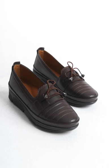 Kadın Comfort Ayakkabı Rahat Taban Bağcıklı Önü Delik Detaylı Yuvarlak Burun Ayakkabı - Resim 4