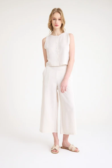 Keten Yazlık Yüksel Bel Capri Pantolon Sırt Detaylı Kolsuz İkili Takım ürün görseli 1