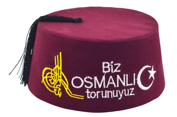 Biz Osmanlı Torunuyuz Yazılı Püsküllü Erkek Fesi 8,5cm Kısa