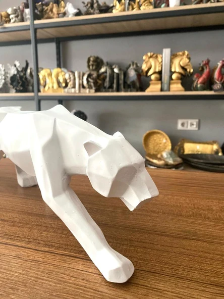 Dekoratif kübik leopar biblo beyaz