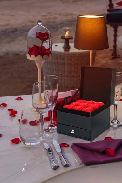 Güllü Çiçekli Takı Kolye Kutusu Gül İstiridye İnci Kolyeli Sevgiliye Hediye Aşk Kırmızı Gül Kutusu - 2