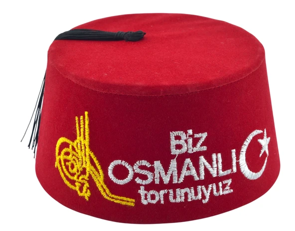 Biz Osmanlı Torunuyuz Yazılı Püsküllü Kırmızı Erkek Fesi 9cm Kısa
