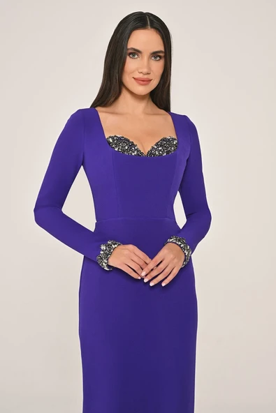 Alfa Beta Göğüs ve Kolu işlemeli Dar Kesim Krep Uzun Abiye Elbise - Resim 10