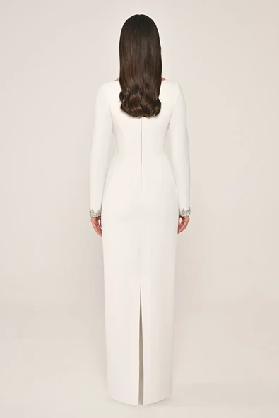 Alfa Beta Göğüs ve Kolu işlemeli Dar Kesim Krep Uzun Abiye Elbise - Resim 8