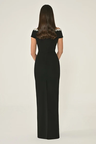 Alfa Beta Kadın Düşük Omuz Yakası Aksesuarlı Krep Uzun Elbise Abiye - Resim 4