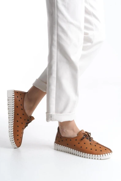 Kadın Hakiki Deri Günlük Ayakkabı Delikli Bağcıklı Düz Taban Tam Kalıp Günlük Ayakkabı - Resim 9