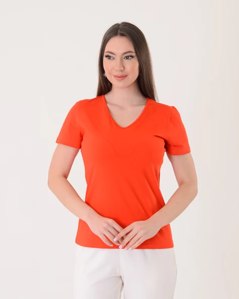 Vedi Minimalist V Yaka Kısa Kol Kadın Tişört - Günlük Kullanım