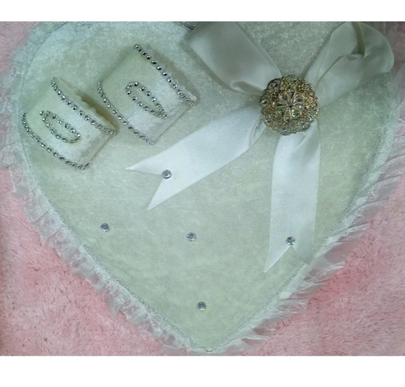 Söz Nişan Tepsisi Ahşap kadife kaplama yüzüklük kalp beyaz/ gümüş