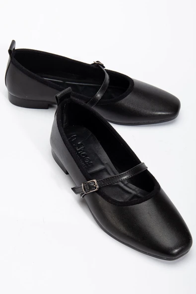 Trew Kadın Siyah Bantlı Kemerli Hafif Babet