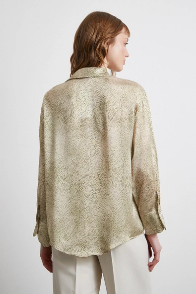 V Yaka Desenli Saten Gömlek Yeşil - 4