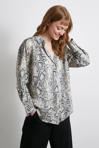 Kraşlı Yılan Desen Gömlek Gri - Resim 4