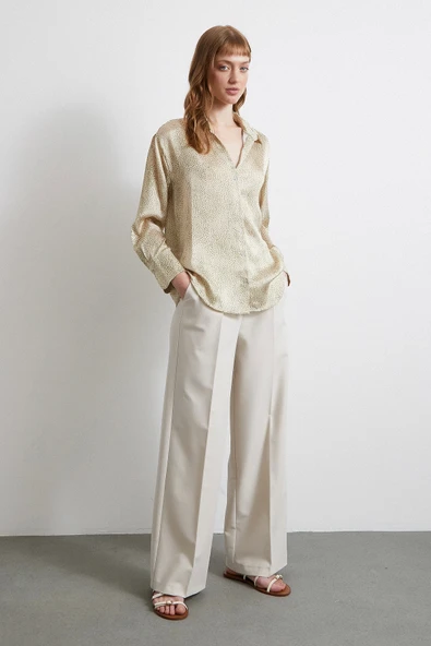 V Yaka Desenli Saten Gömlek Yeşil - 5