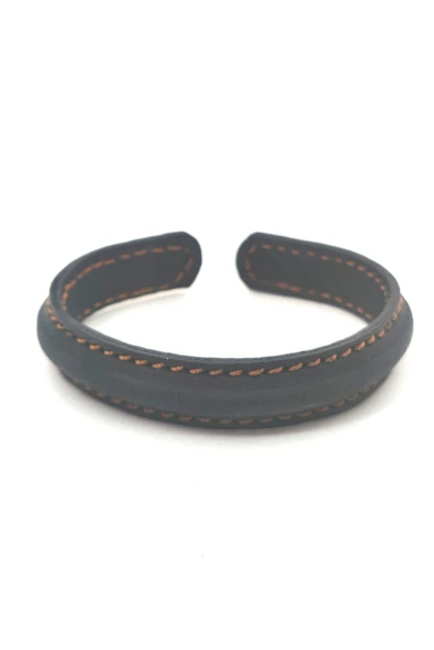 EL İŞÇİLİĞİ İLE ÖZEL ÜRETİLMİŞ DERİ KAPLAMALI BAKIR BİLEKLİK - Resim 3