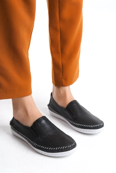 Kadın Hakiki Deri Yanı Lastikli Babet Dikişli Slip-On Tam Kalıp Günlük Ayakkabı - 10