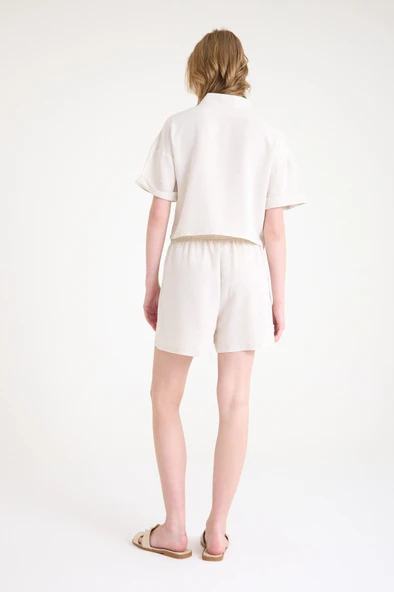 Yaka Detaylı Şortlu İkili Takım - Resim 5