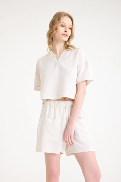 Yaka Detaylı Şortlu İkili Takım - Resim 2