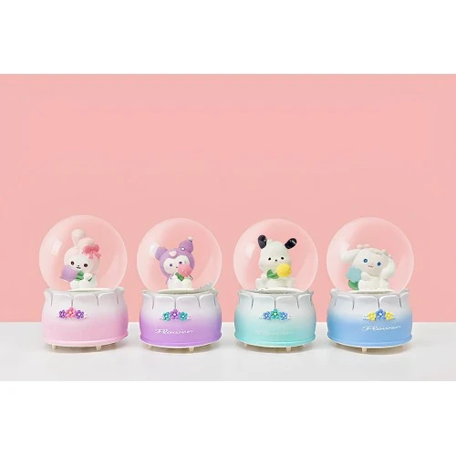 Kuromi Işıklı Kar Küresi 9 Cm ürün görseli