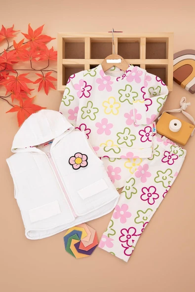 Çicek Desenli Yelekli Kız Bebek Takım - 5