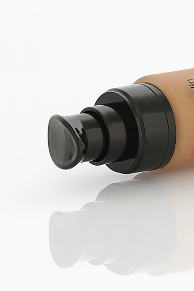 Pierre Cardin Chiffon Touch Mat Görünüm Veren Fondöten-Rose Sand-737 - 4