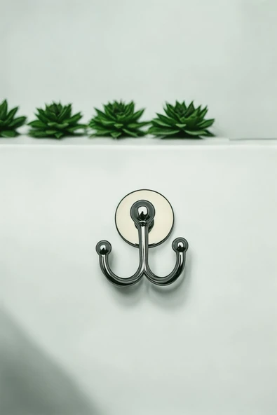 AKBELLİ GROUP 5 Yıl Garantili DELTALİNE Premium Krom Şık Yeni Model Paslanmaz Bornoz ve Havlu Askısı