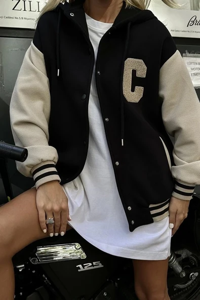 Siyah Kapüşonlu Kolej Mont - 3