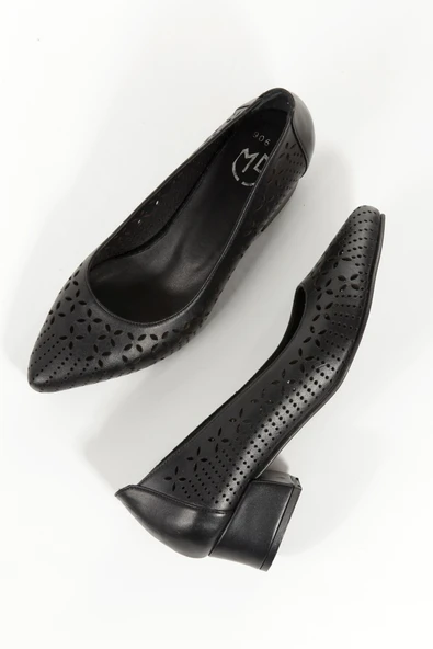 Tiran Siyah Hakiki Deri Stiletto Kısa Kalın Topuklu Yazlık Ayakabı