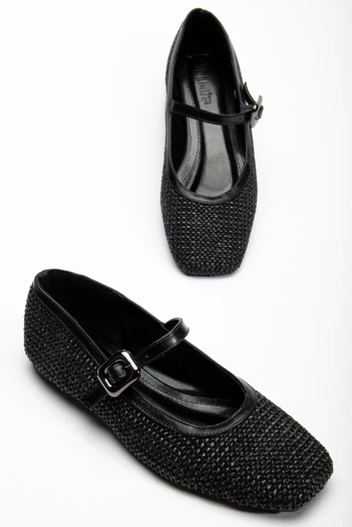 Kadın Babet Siyah Hasır Detaylı Baretli Küt Burun ürün görseli