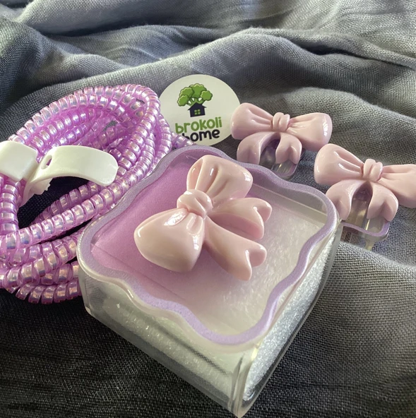 Brokoli Home iPhone 18W/20W Mor Pembe Fiyonk Uyumlu Şarj Kılıfı, Şarj Örme Aparatı, Kablo Koruyucu Aparatı,Kurdele