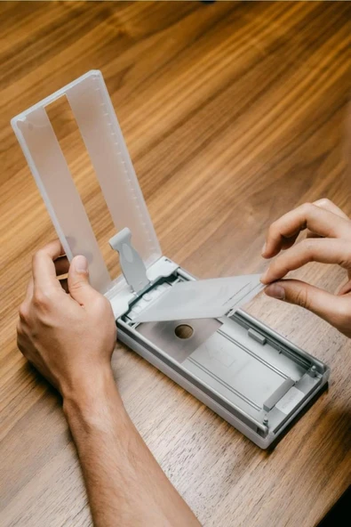 Huawei Honor 50 Ekran Koruyucu Kolay Uygulama Aparatlı Silikon Koruyucu (z-easy-) Renksiz ürün görseli 1