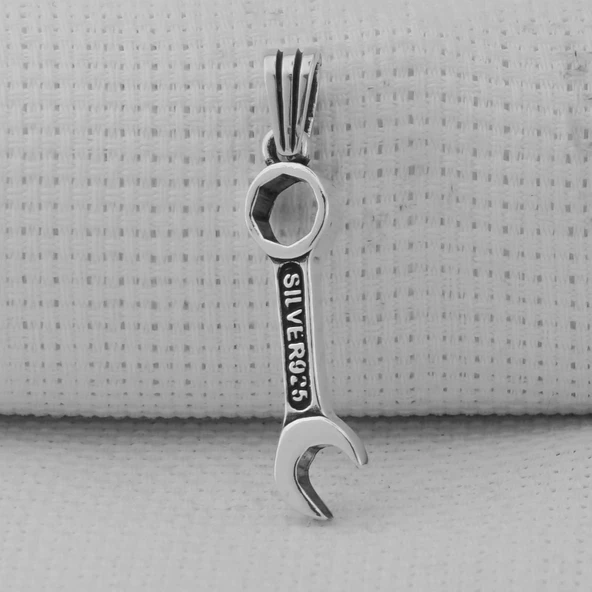 Tamir Anahtarı 925 Ayar Erkek Gümüş Kolye Ucu ürün görseli 1