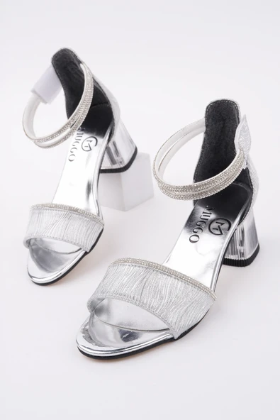 Muggo NOŞA Bilekten Bağlamalı Simli Kız Çocuk Kısa Topuklu Ayakkabı