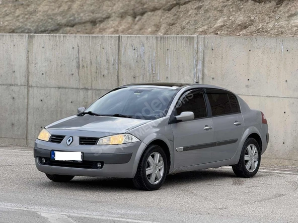 Orjinal Renault Mais Düyü Hariçtir Stop Lambası Megan II Sedan sağ mais  farba düyü hariçtir 8200142681 model 2002-2006 Orjinal parçadır renault mais markadır farba - 3