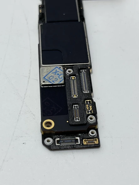 Apple iPhone 12 Anakartı 820-01970-A - 3