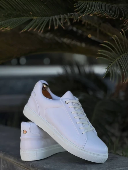 KB-BX1  Kuback Beyaz Cilt Yüksek Beyaz Taban Günlük Erkek Ayakkabı ürün görseli