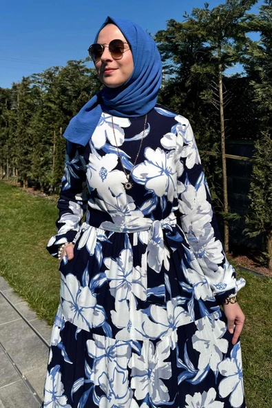 Beyaz Çiçekli Elbise - 4