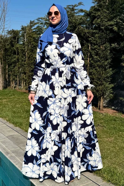 Beyaz Çiçekli Elbise