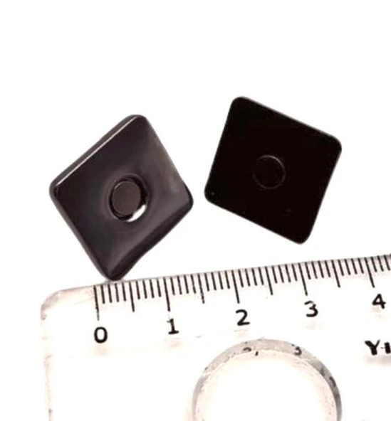 Çanta Aksesuar Kare Model Çanta Mıknatısı Füme Renk