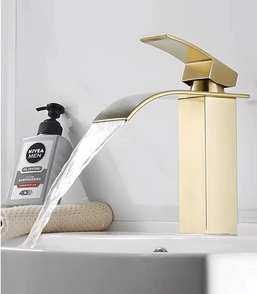 LAVABO BATARYASI MAT GOLD ŞELALE KARE GÖVDE EĞİMLİ HAVZA BANYO ARMATÜR ÇİFT GİRİŞ MUSLUK LÜKS ERGONOMİK - 1