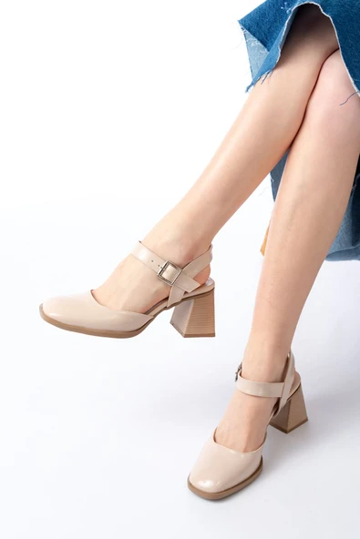 İNF-40450 Bej Rugan Günlük Arkası Açık Topuklu Bayan Ayakkabı ürün görseli