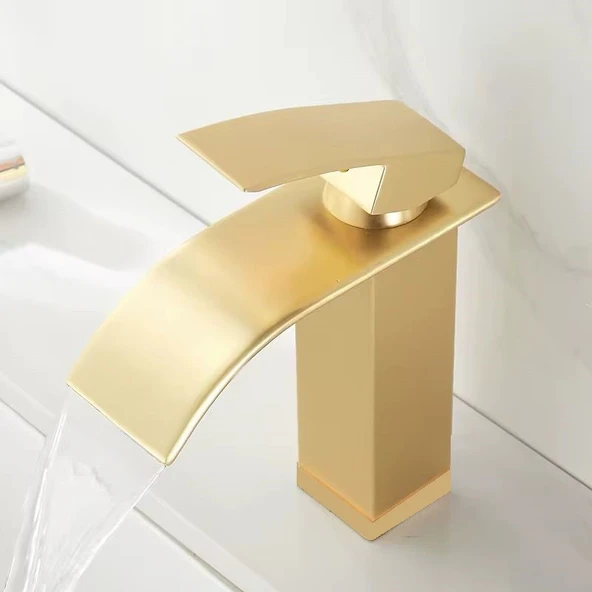 LAVABO BATARYASI MAT GOLD ŞELALE KARE GÖVDE EĞİMLİ HAVZA BANYO ARMATÜR ÇİFT GİRİŞ MUSLUK LÜKS ERGONOMİK - 6