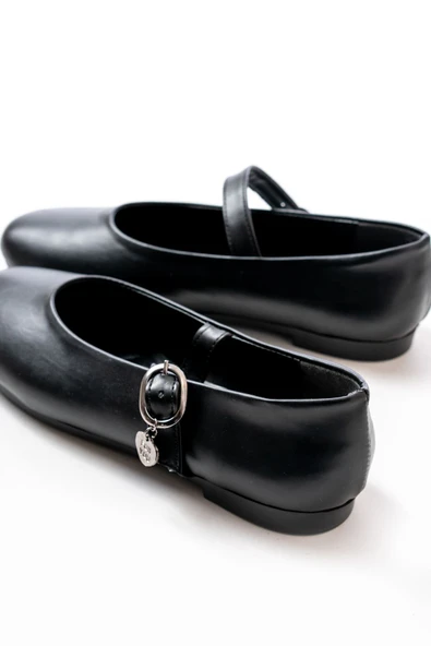 İNF-324 Siyah Baretli Tokalı Günlük Kadın Babet - 3