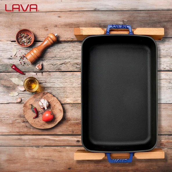 Lava Döküm Dikdörtgen Rosto ve Fırın Tepsisi Kayın Servis Ahşabı Döküm Demir Yekpare Çift Kulplu Ölçü 22x30cm.  Mavi - 7