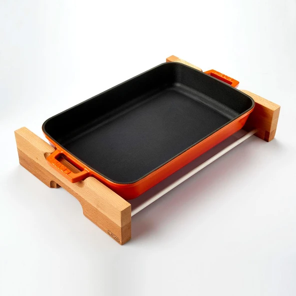 Lava Döküm Dikdörtgen Rosto ve Fırın Tepsisi Kayın Servis Ahşabı Döküm Demir Yekpare Çift Kulplu Ölçü 22x30cm.  Turuncu - 3