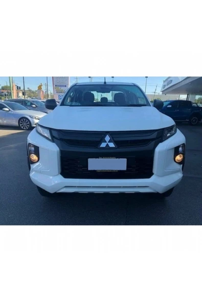 ducki Mitsubishi L200 2019 Sonrası Far Çerçevesi (ABS PLASTİK) - 2