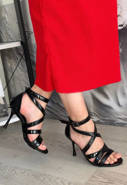 Pabucmarketi Siyah Rugan Topuklu Kadın Sandalet - 2