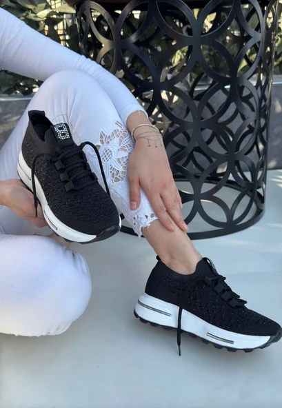 Pabucmarketi Siyah Triko Boncuk İşlemeli Kadın Sneaker Ayakkabı